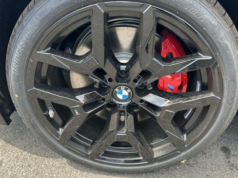 New 2026 BMW 330i xDrive Sedan w/ M Sport Package AWD/4WD image 11