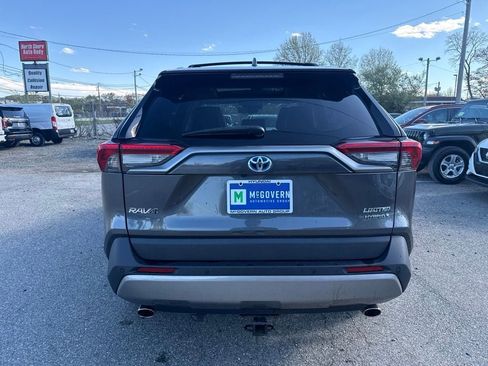 Used 2022 Toyota RAV4 Limited AWD/4WD image 6