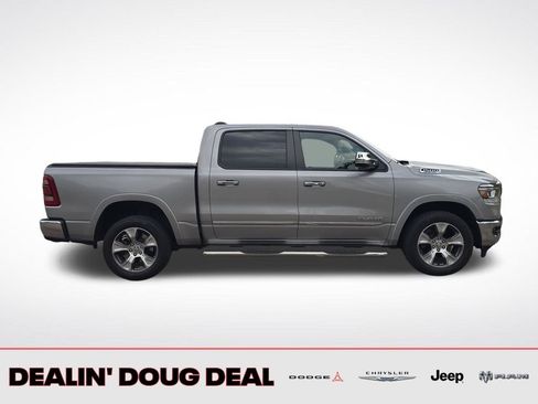 Used 2019 RAM 1500 Laramie AWD/4WD image 8