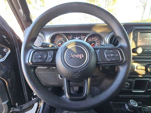 Used 2021 Jeep Wrangler Unlimited Sport image 14