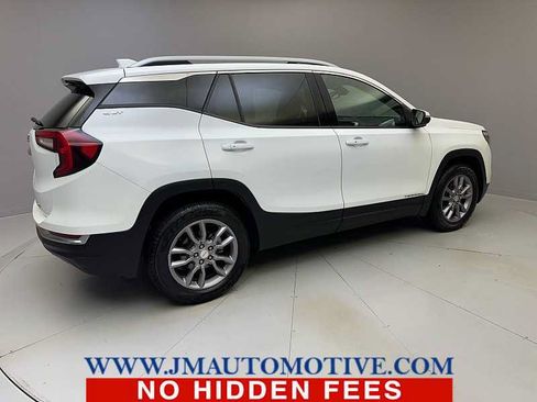 Used 2024 GMC Terrain SLT AWD/4WD image 5