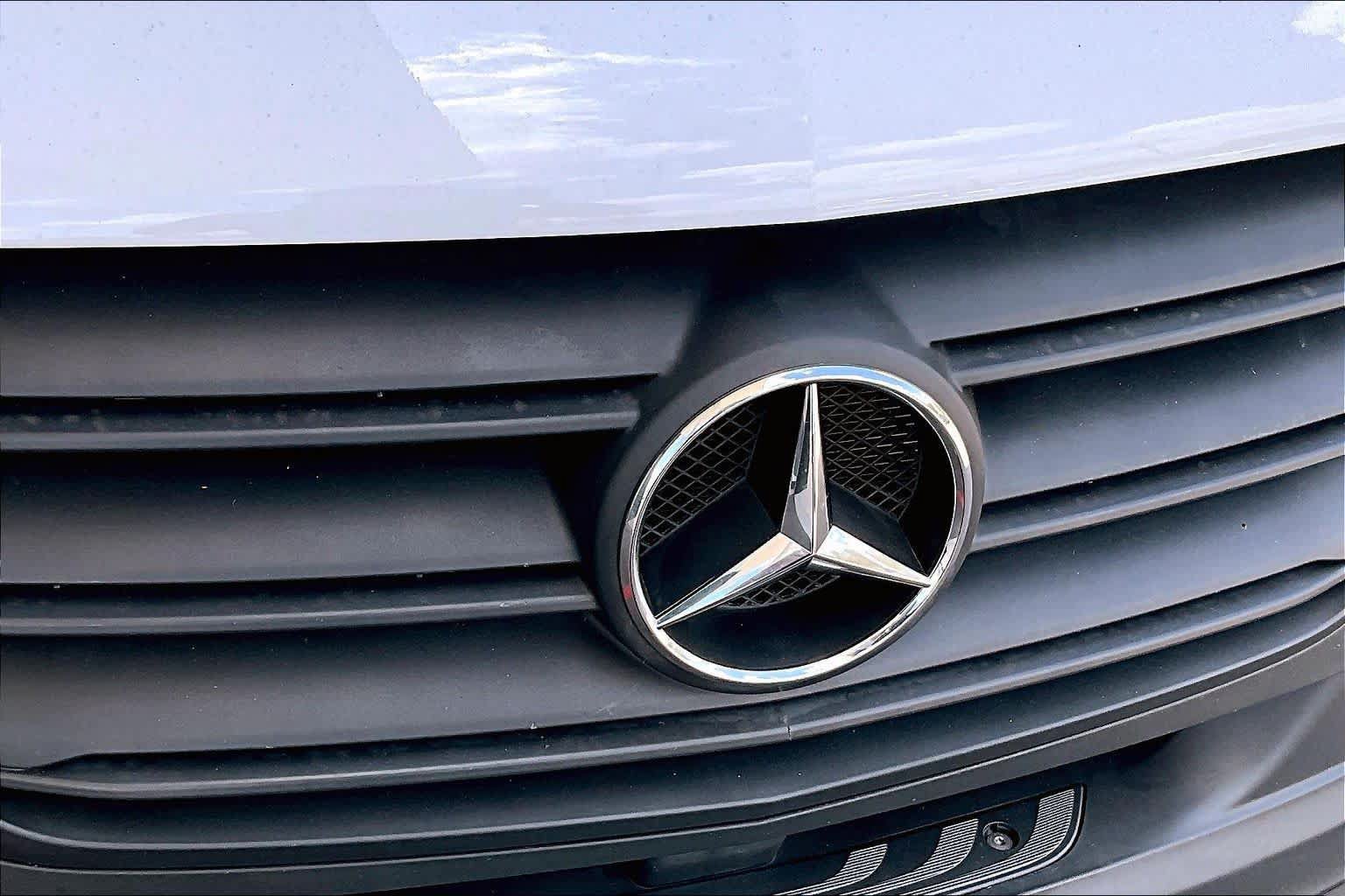 Used 2024 Mercedes-Benz Sprinter 3500 image 30