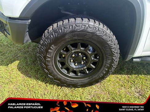 Used 2025 GMC Sierra 1500 AT4X w/ AT4X AEV Edition AWD/4WD image 10