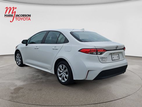 Used 2024 Toyota Corolla LE FWD image 14