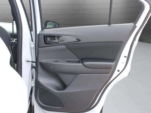 Used 2022 Mitsubishi Eclipse Cross ES image 22