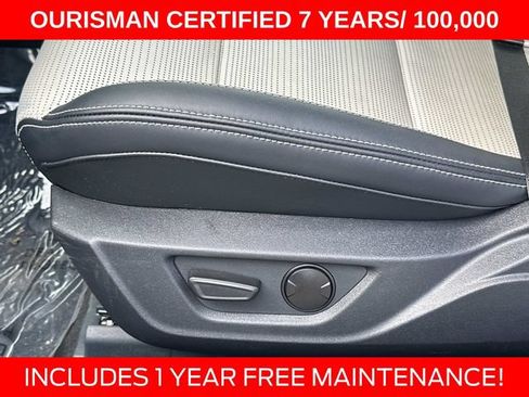 Used 2025 Ford Mustang GT Premium RWD image 18