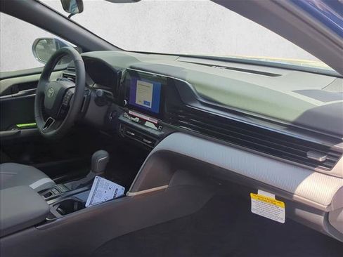 Used 2026 Toyota Camry SE FWD image 24