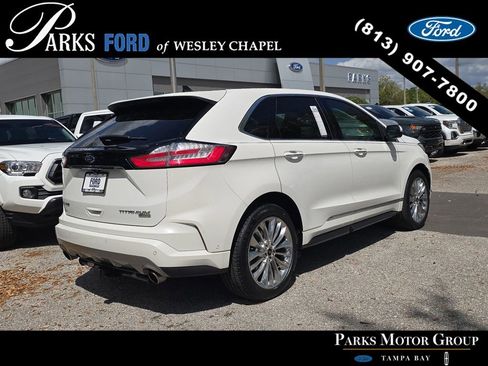 Used 2020 Ford Edge Titanium w/ Equipment Group 301A image 4