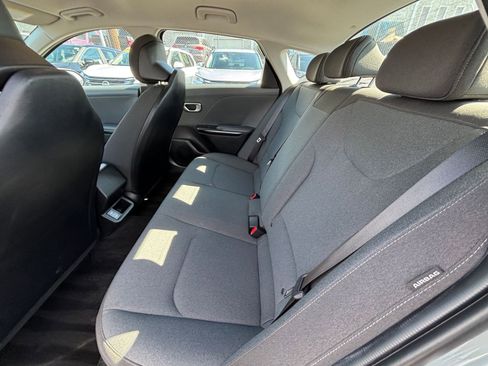 Used 2025 Kia K4 FWD image 24