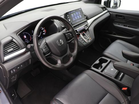 Used 2025 Honda Odyssey Sport-L image 13