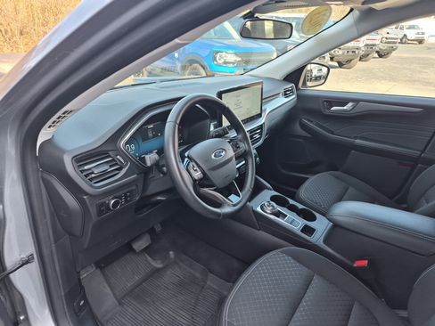 Used 2023 Ford Escape Active w/ Tech Pack #2 image 13