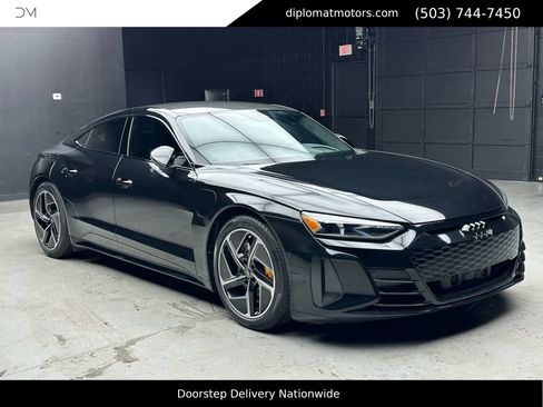 Used 2023 Audi RS e-tron GT w/ Carbon Performance Package image 8