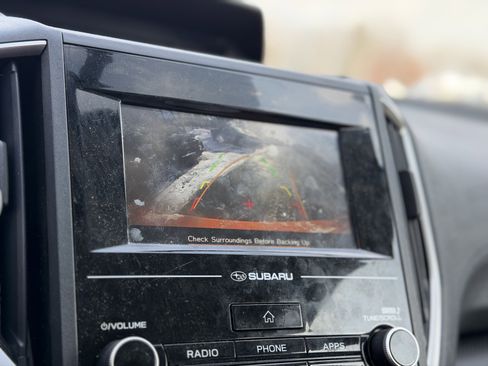 Used 2018 Subaru Crosstrek 2.0i Premium image 4