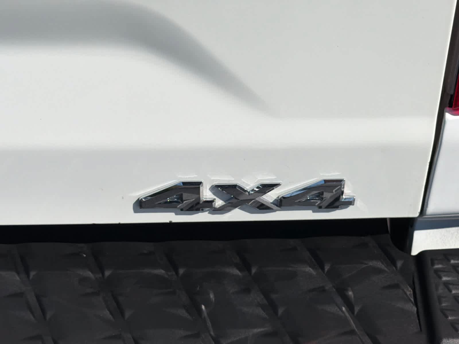Used 2019 Nissan Titan S AWD/4WD image 30