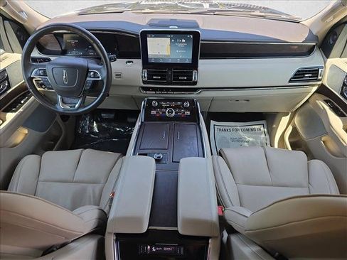 Used 2019 Lincoln Navigator Reserve w/ Cargo Package AWD/4WD image 9