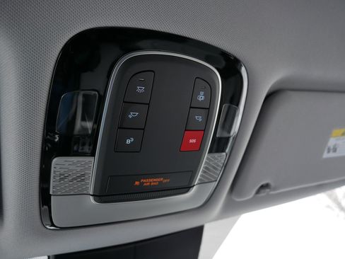 Certified 2025 Hyundai Palisade SEL image 32