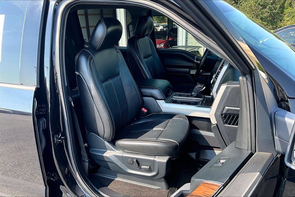 Used 2020 Ford F150 Lariat w/ Equipment Group 502A Luxury AWD/4WD image 31