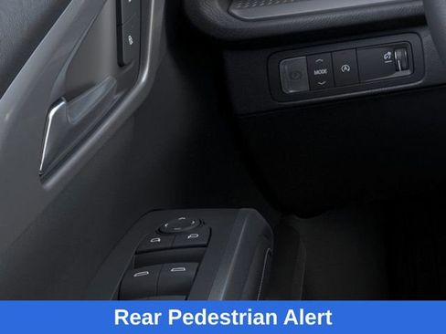 New 2026 Chevrolet Traverse LT image 23