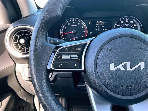 Used 2024 Kia Forte LXS w/ LXS Technology Package image 19