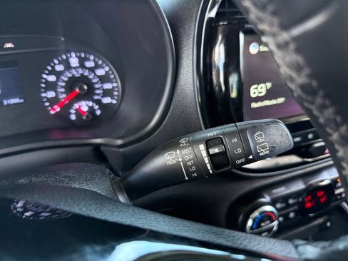 Used 2022 Kia Soul X-Line FWD image 18