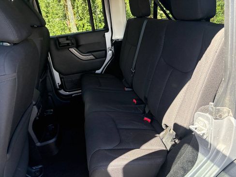 Used 2014 Jeep Wrangler Unlimited Sport w/ Quick Order Package 23S AWD/4WD image 6