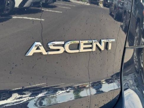 Used 2025 Subaru Ascent Premium w/ Premium Package AWD/4WD image 10