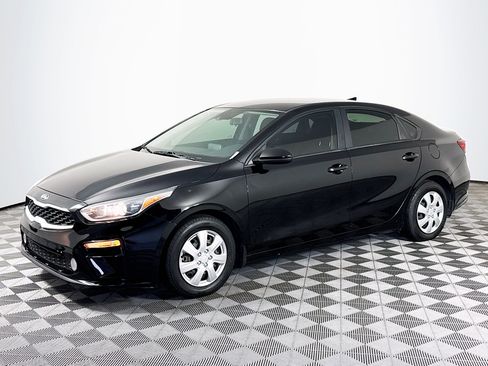 Used 2021 Kia Forte Sedan FWD image 4
