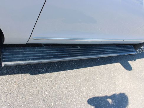 Used 2023 Lincoln Navigator Reserve image 16