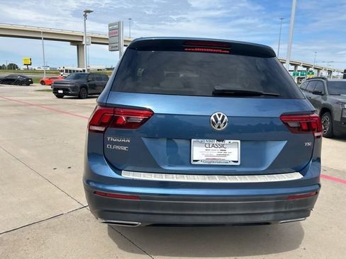 Used 2018 Volkswagen Tiguan S FWD image 8
