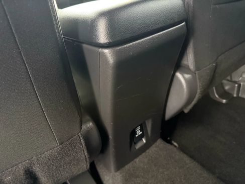 Used 2022 Mitsubishi Eclipse Cross ES image 25