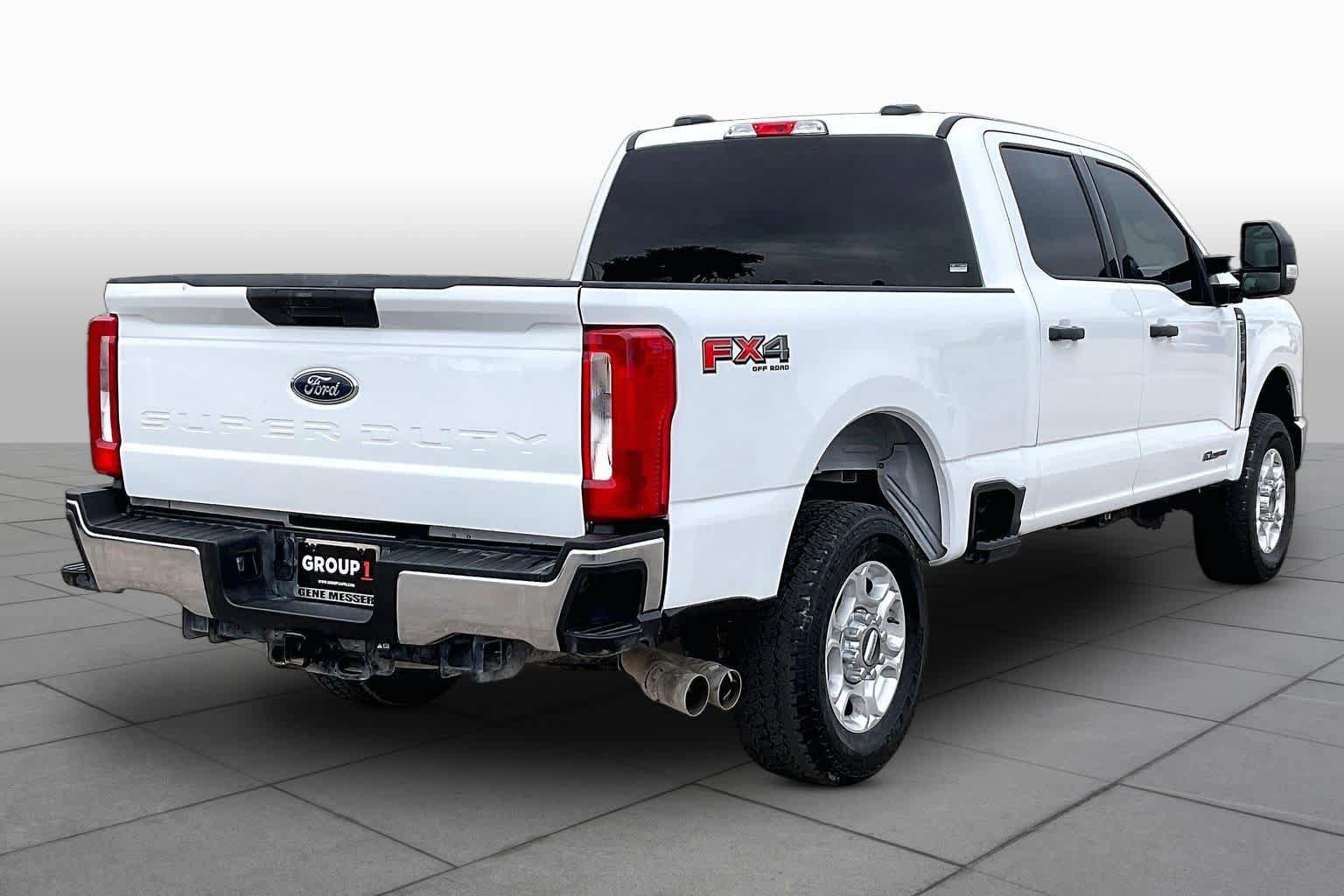 Used 2024 Ford F250 XLT w/ FX4 Off-Road Package AWD/4WD image 12