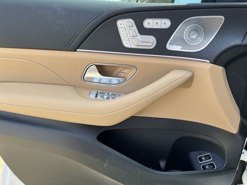 Used 2025 Mercedes-Benz GLE 450e 4MATIC image 14