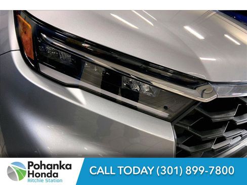 Used 2025 Honda Pilot EX-L image 29