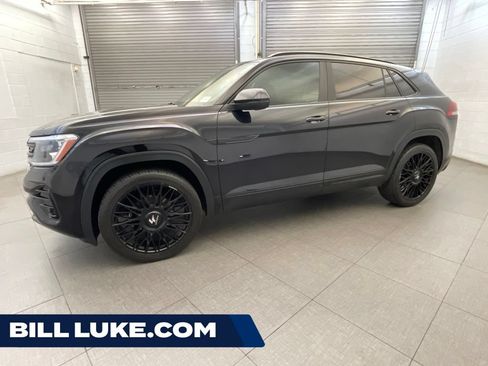 Used 2024 Volkswagen Atlas Cross Sport SEL R-Line AWD/4WD image 1