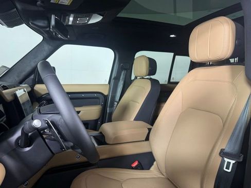 New 2025 Land Rover Defender 110 V8 image 6