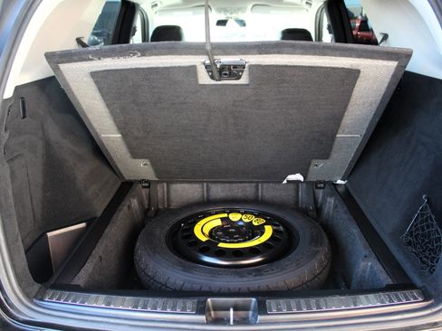 Used 2015 Mercedes-Benz ML 350 ML 350 Sport Utility 4D image 26