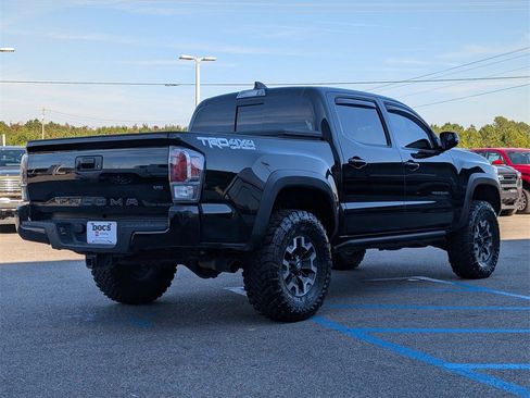 Used 2023 Toyota Tacoma TRD Off-Road image 5