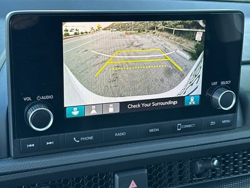 Used 2023 Honda CR-V EX image 18