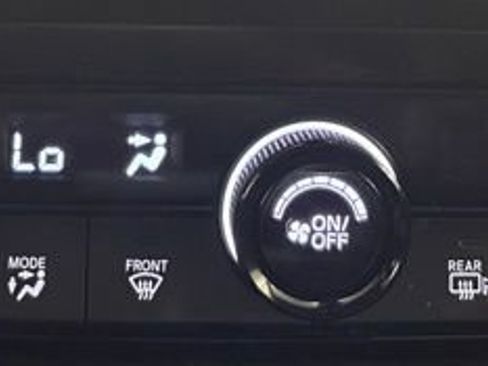 Certified 2023 Honda Accord Touring image 29