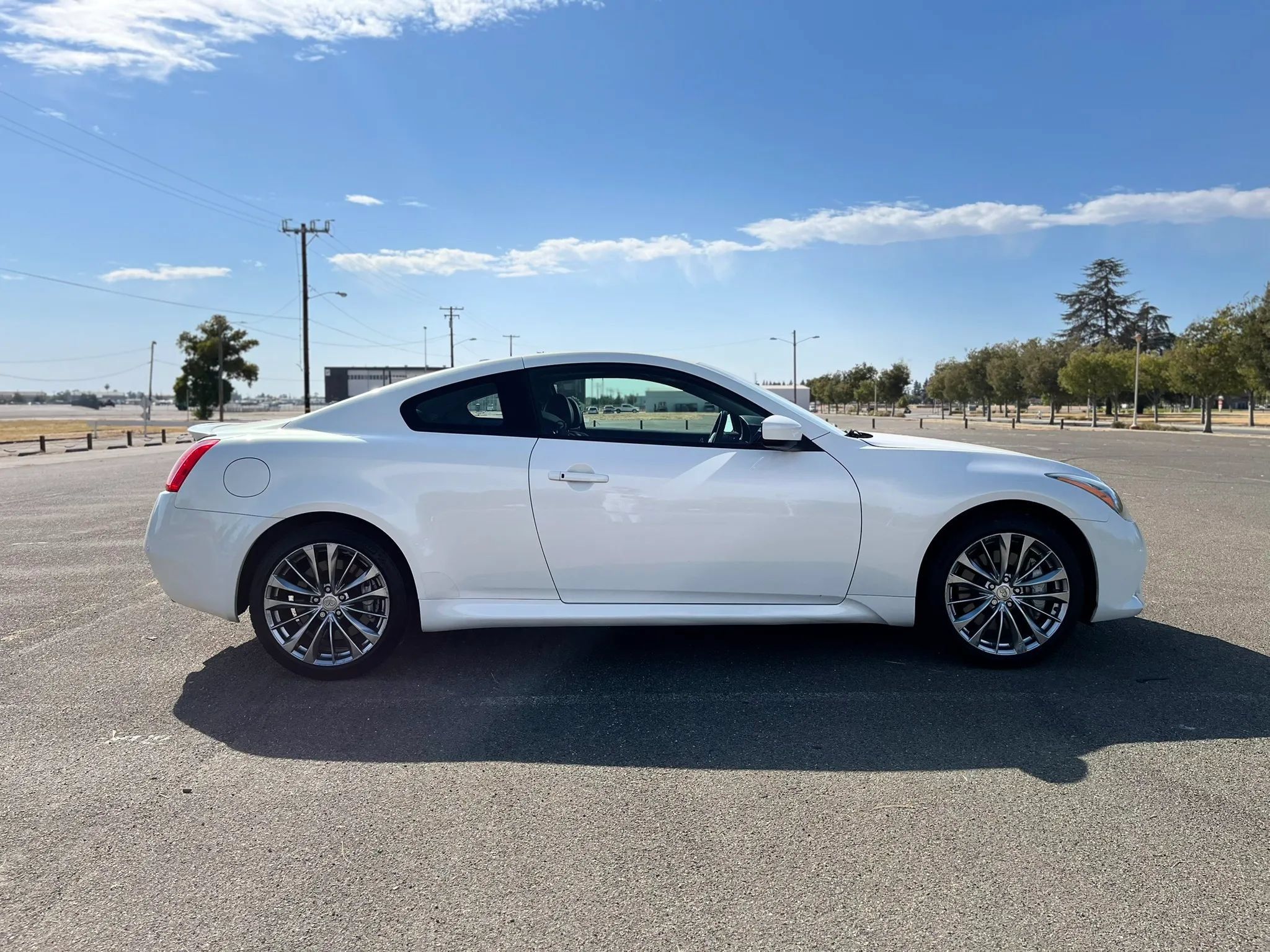 Used 2012 INFINITI G37 x Coupe AWD/4WD image 4