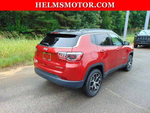 Certified 2024 Jeep Compass Limited image 14