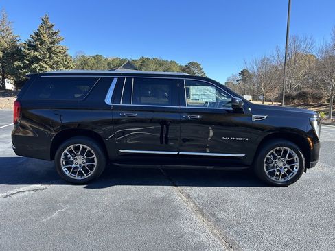 New 2026 GMC Yukon XL Elevation image 23