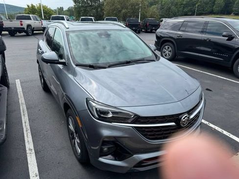 Used 2022 Buick Encore GX Essence w/ Advanced Technology Package AWD/4WD image 3