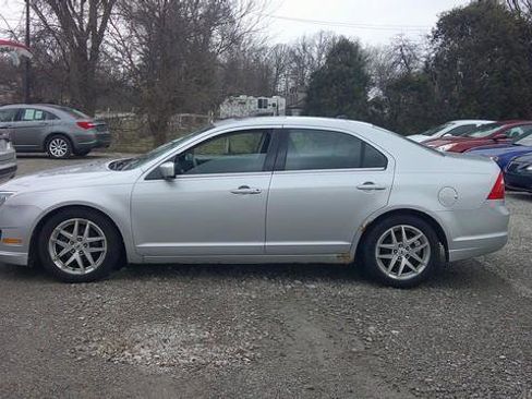 Used 2010 Ford Fusion SE image 12