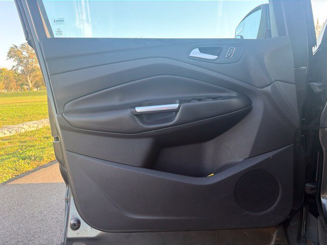 Used 2015 Ford Escape SE FWD image 19