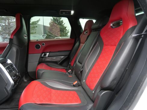 Used 2020 Land Rover Range Rover Sport SVR image 15