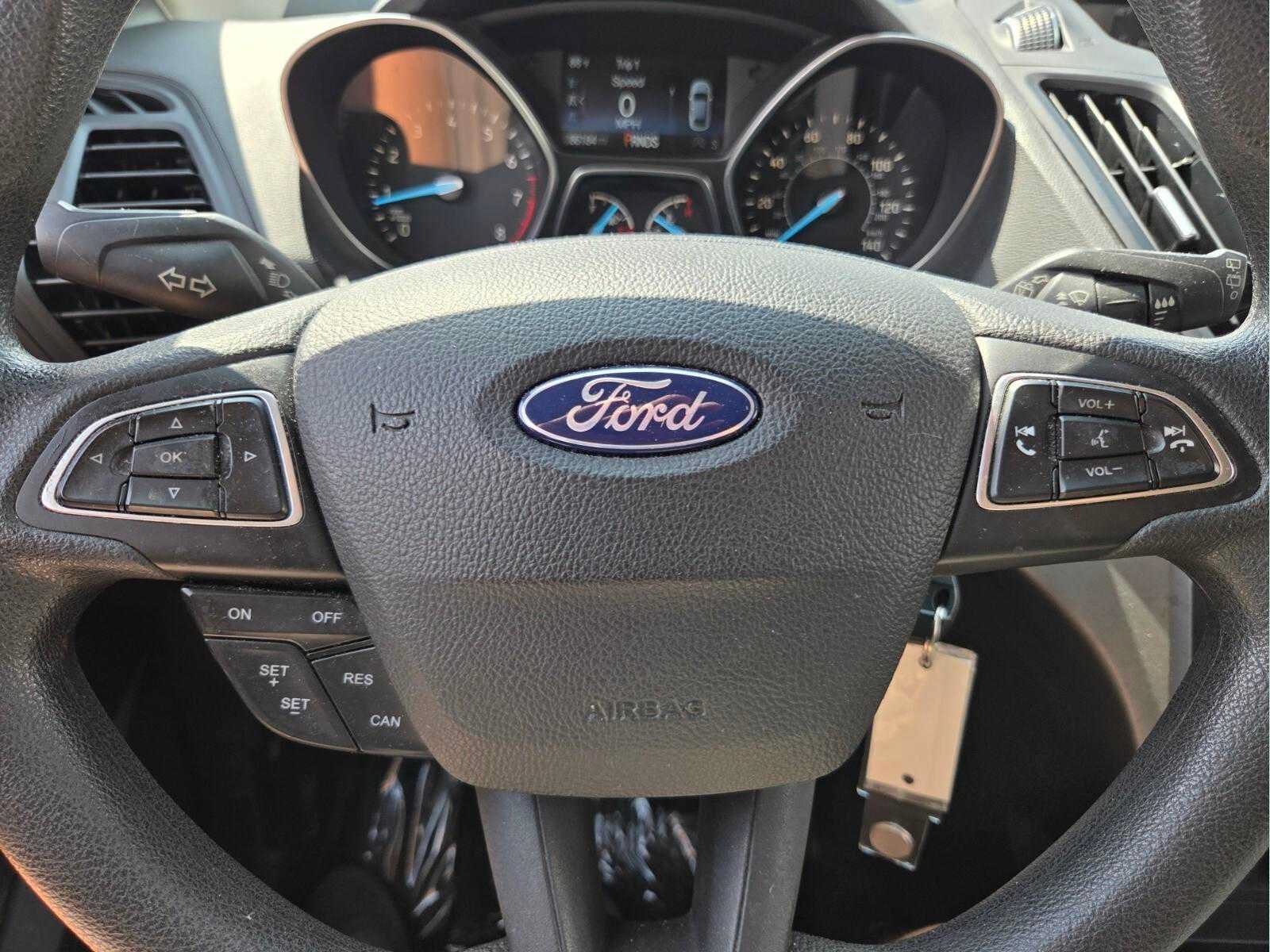 Used 2018 Ford Escape SE FWD image 29