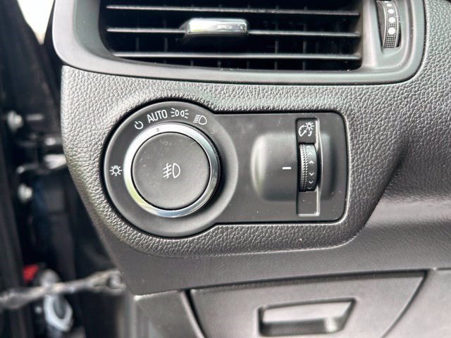 Used 2020 Buick Envision Preferred AWD/4WD image 19