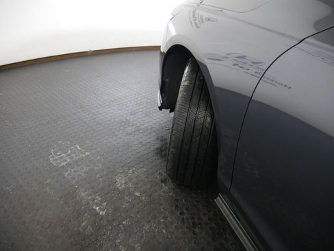 Used 2023 Honda Accord EX image 18