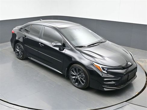 Used 2024 Toyota Corolla SE w/ SE Premium Package image 33